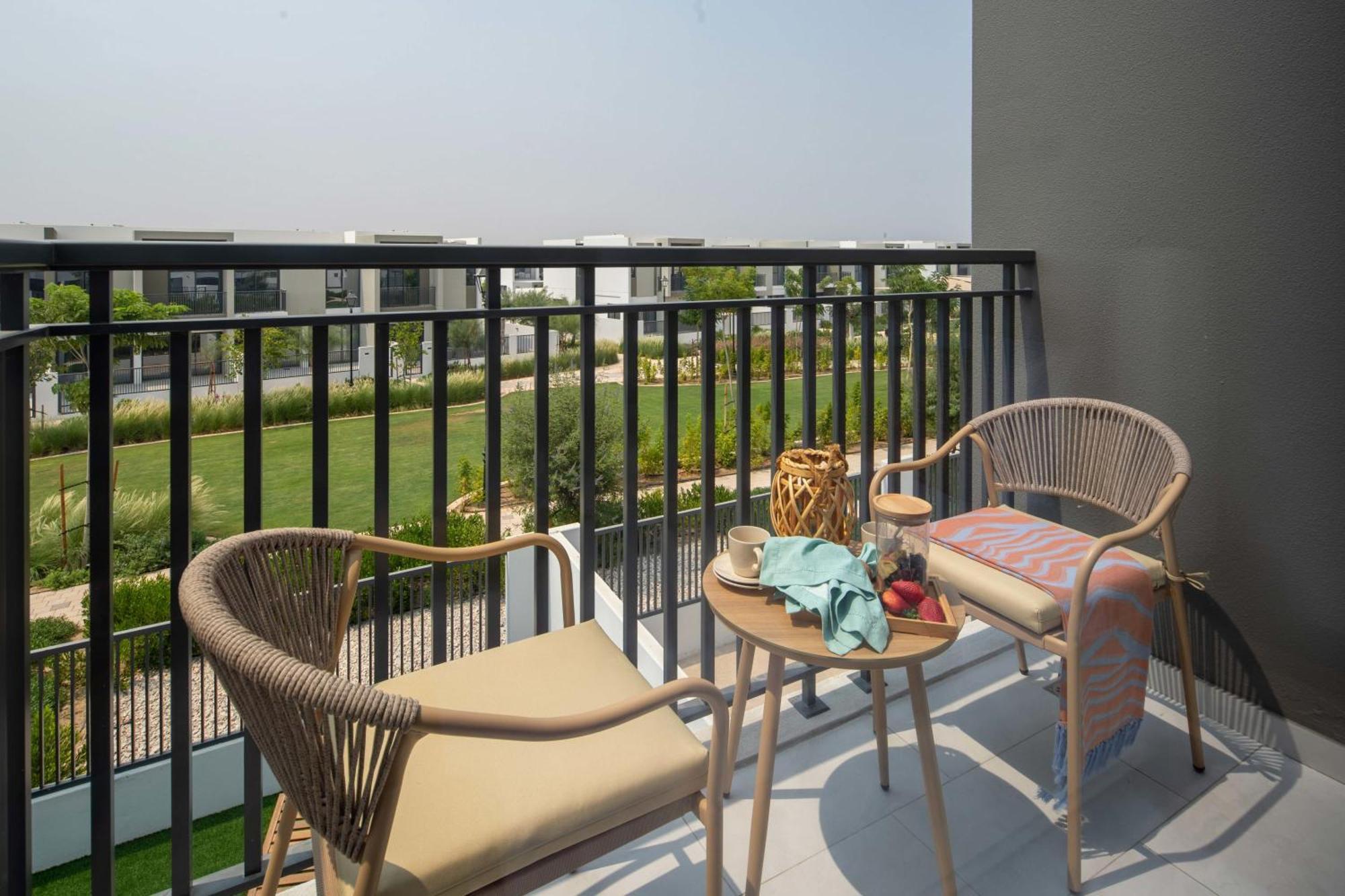 Frank Porter - La Rosa 6 Dubai Exterior photo